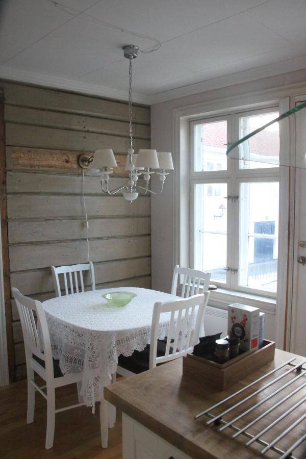 Appartement Gamle Apoteket I Gamle Skudeneshavn Extérieur photo